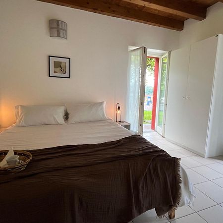 Ostello Casa Rossa Laveno-Mombello Bagian luar foto