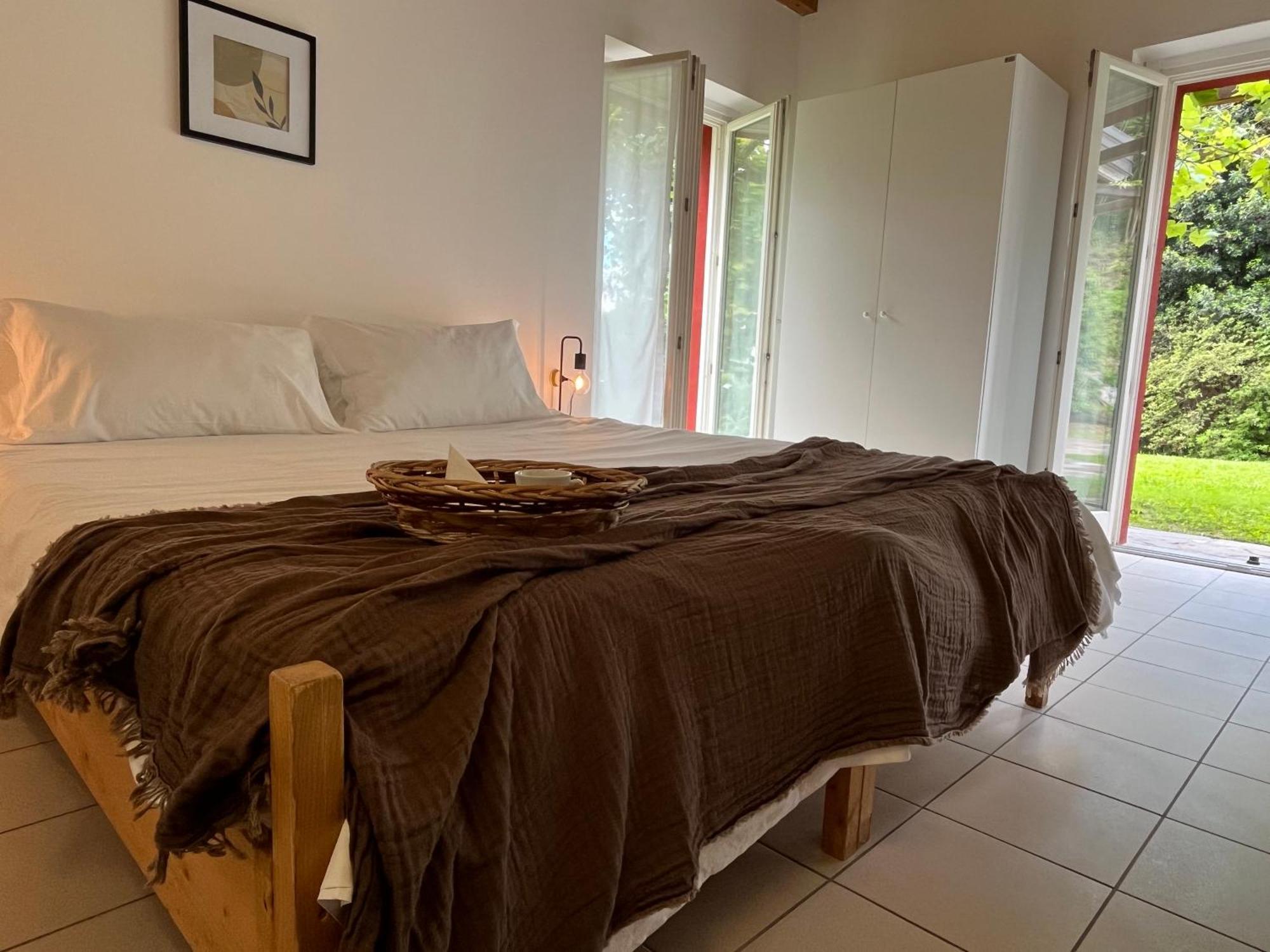 Ostello Casa Rossa Laveno-Mombello Bagian luar foto