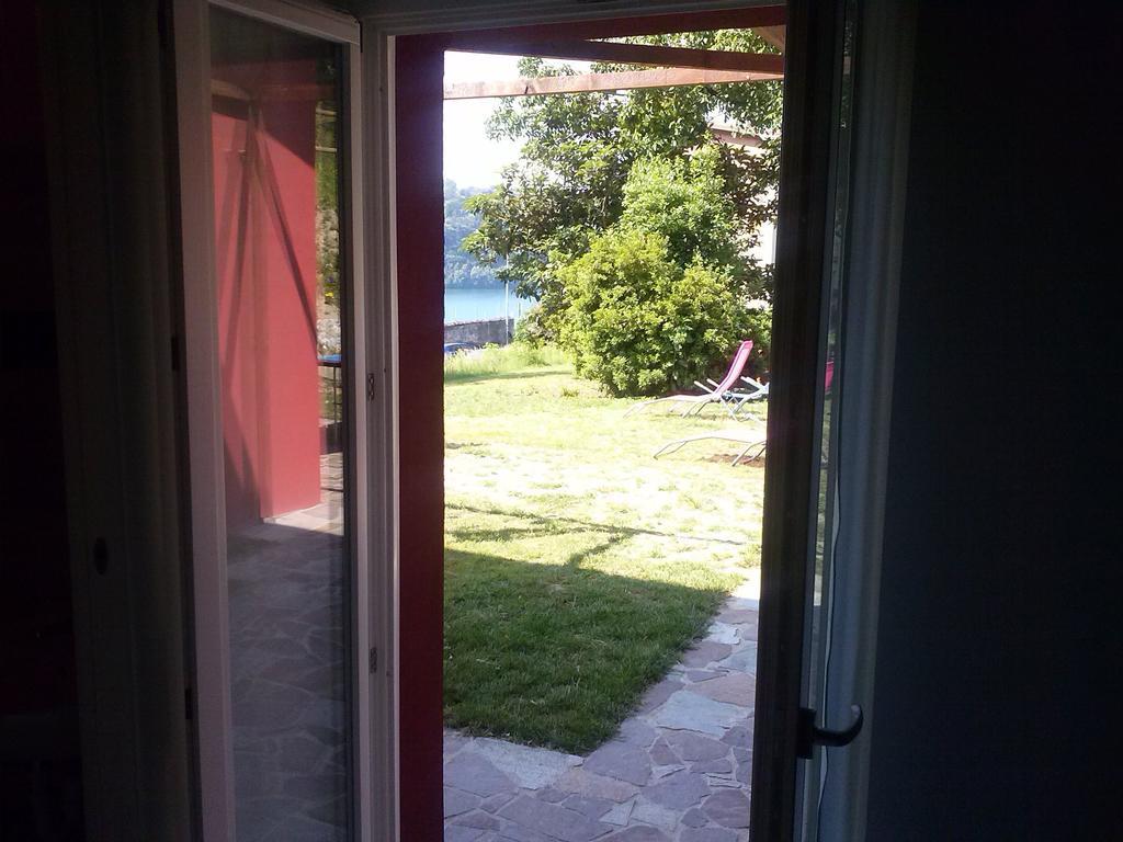 Ostello Casa Rossa Laveno-Mombello Ruang foto