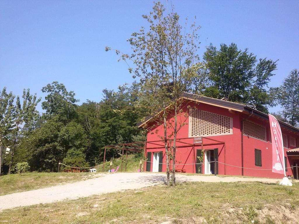Ostello Casa Rossa Laveno-Mombello Bagian luar foto